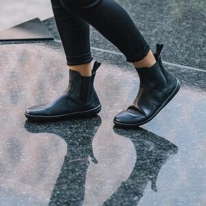 Vivobarefoot Black Leather Ankle Chelsea Fulham Boots Barefoot  41 Unisex